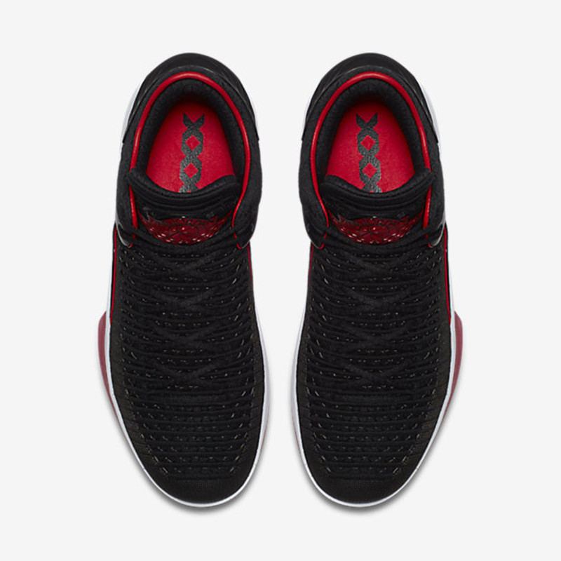 Air jordan clearance 32 low bred